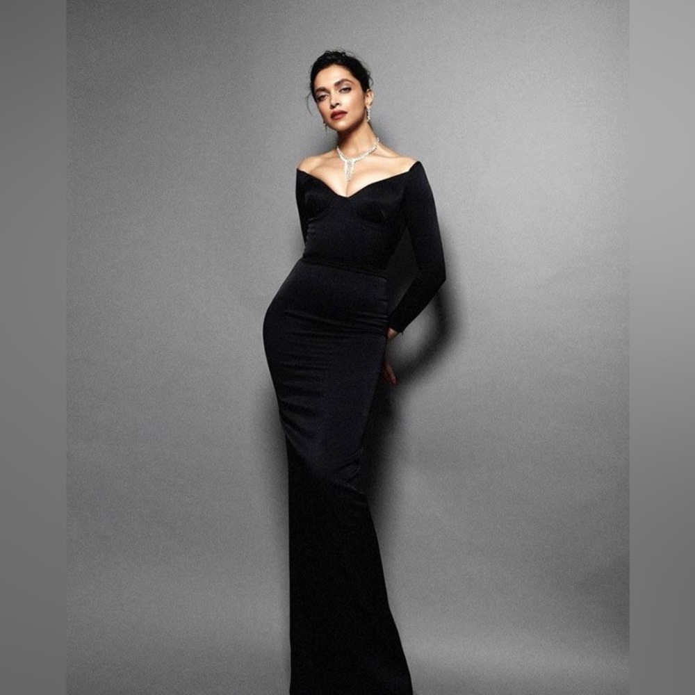 Alex Perry Brooks Black Gown